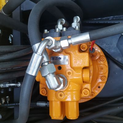 4WD मिनी डिगर मशीन 0.6m3 बाल्टी छोटी खुदाई मशीन