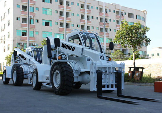 ओवरलोड सुरक्षा सुरक्षा सुविधाओं के साथ 8.2T टेरेन फोर्कलिफ्ट