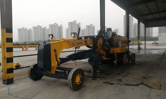 कमिंस 6BT5.9 मोटर ग्रेडर 3658 मिमी ब्लेड लंबाई 135HP फार्मलैंड लेवलिंग के साथ