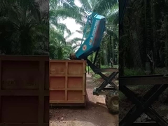 ताड़ के तेल ट्रैक्टर